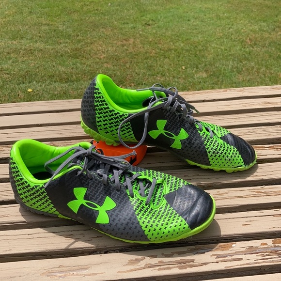 under armour turf soccer shoes